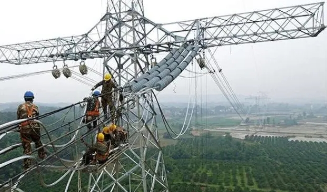 阳江市光缆与电缆：欧孚光电厂家告诉你“光”与“电”的不同秘密